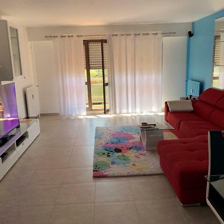 Grand Appartement A Louer Vue Sur Seine Melun Exterior photo