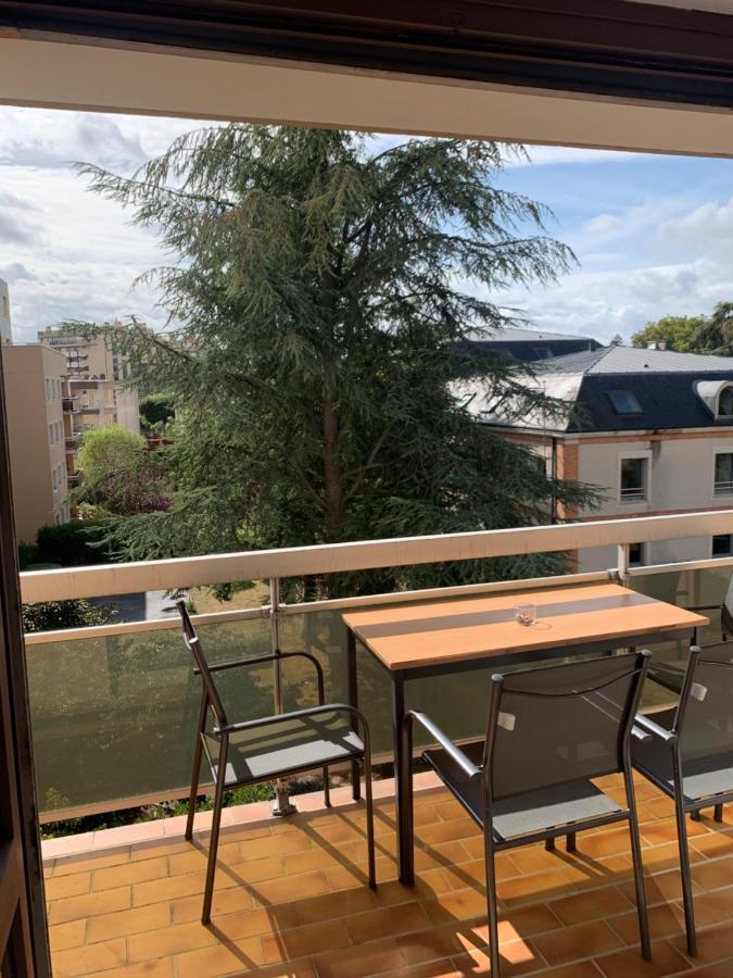 Grand Appartement A Louer Vue Sur Seine Melun Exterior photo