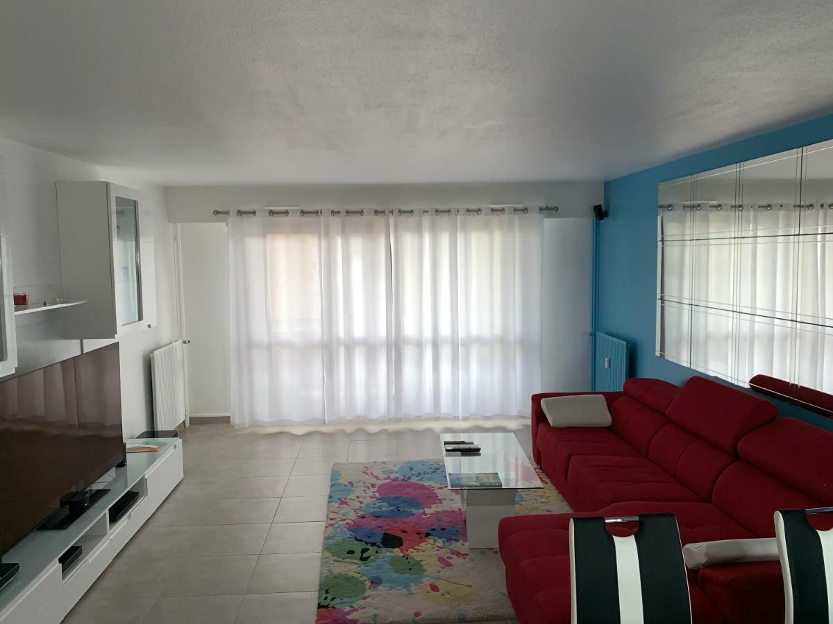 Grand Appartement A Louer Vue Sur Seine Melun Exterior photo