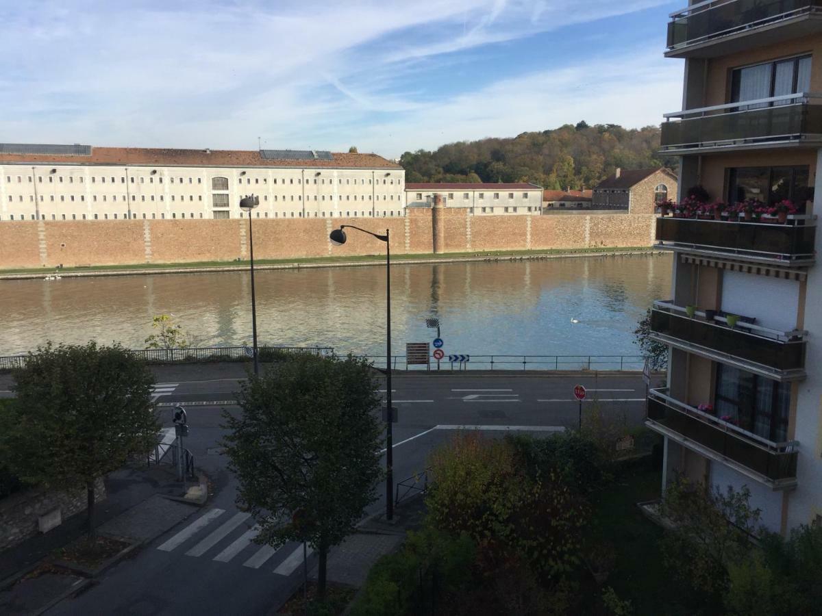 Grand Appartement A Louer Vue Sur Seine Melun Exterior photo